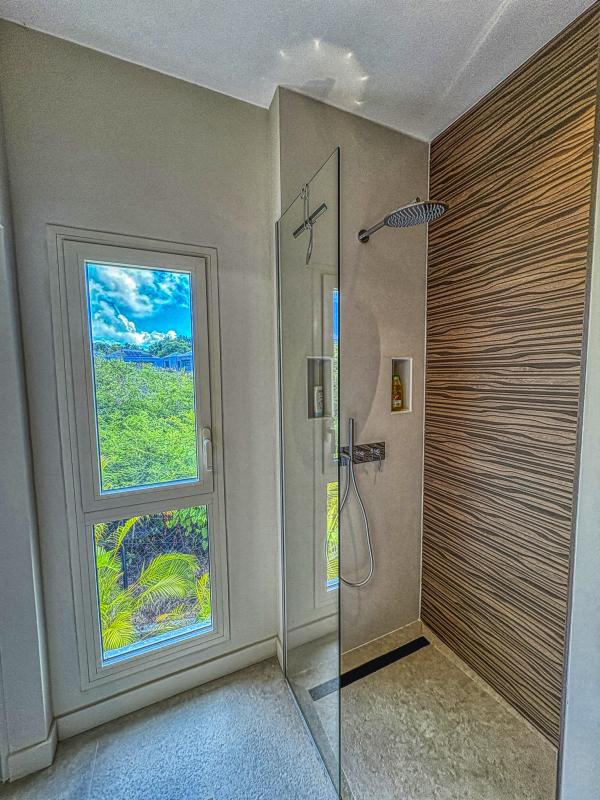 30.Location villa piscine vue mer Saint François Guadeloupe_Chambre 2_ 30.Location villa piscine vue mer Saint François Guadeloupe_Chambre 2_